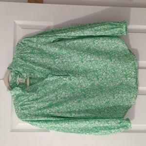 H&M size small long sleeve green and white floral print blouse